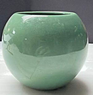 MCM Haeger Pottery Orb Spherical Ball Planter Vase As Is Green